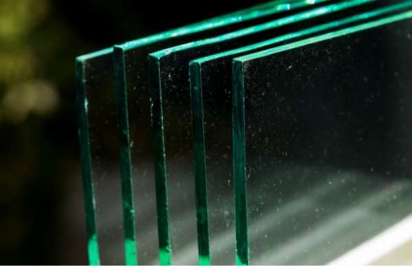 Photovoltaic cells can be embedded into glass panes